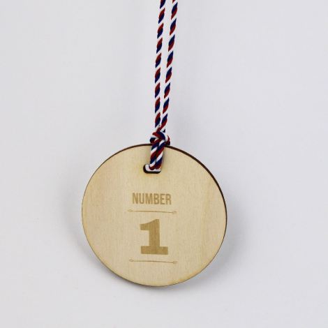 Grande médaille à planter personnalisable