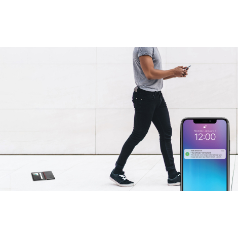 Porte-passeport personnalisable avec géolocalisation