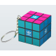 Rubik’s Cube porte-clés bleu et rose avec logo blanc centré sur plusieurs faces