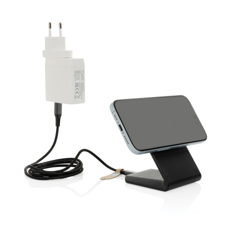 Chargeur magnétique 15W noir recyclé de profil avec smartphone fixé horizontalement.