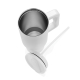 Mug blanc ouvert avec couvercle et paille démontés, intérieur inox visible