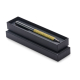 Stylo-bille noir et vert dans un coffret noir entrouvert, sans personnalisation.