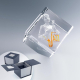 Cube en verre à pan coupé incliné avec marquage visible jazz musique