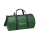 Sac de sport vert en polyester recyclé avec anses noires et poche frontale zippée, marquage visible.
