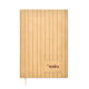 Carnet A5 effet patine beige avec élastique vertical ton sur ton et patch rectangulaire cousu, marquage visible sur l’étiquette.