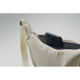 Gros plan sacoche beige zippée avec téléphone à l’intérieur, sans marquage visible.