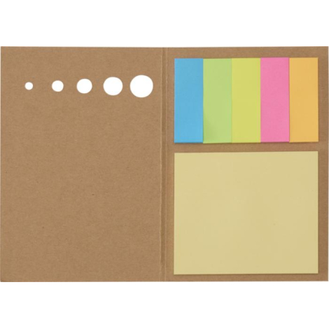 Bloc-notes autocollant kraft ouvert à plat avec carnet de notes jaunes et onglets colorés.