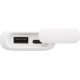 Batterie blanche montrant ses ports USB et USB-C protégés par un capuchon silicone, sans marquage visible.