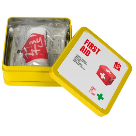 Boîte métallique jaune ouverte, montrant le contenu du kit de premiers secours et son couvercle placé à côté. Aucune personnalis