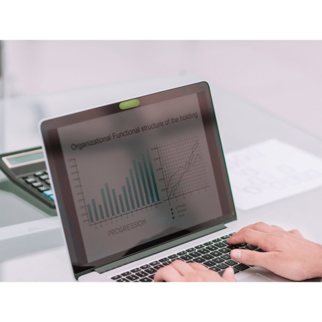 Exemple d’utilisation du cache fixé sur un ordinateur portable protégeant la caméra intégrée, sans personnalisation visible. Exemple d’utilisation du cache fixé sur un ordinateur portable protégeant la caméra intégrée, sans personnalisation visible.