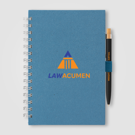 Carnet A5 à spirales bleu, marquage visible sur la face avant. Carnet A5 à spirales bleu, marquage visible sur la face avant.