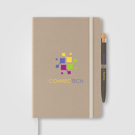 Carnet A5 gris chaud avec marquage visible sur la couverture. Carnet A5 gris chaud avec marquage visible sur la couverture.