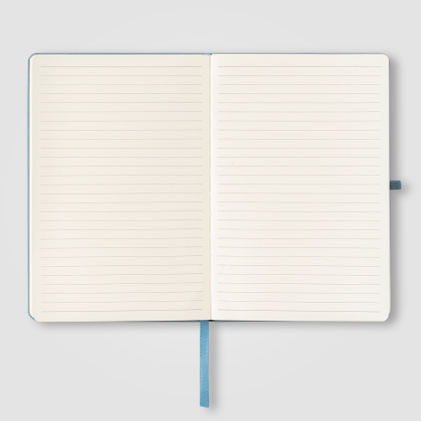 Vue intérieure du carnet montrant les pages lignées ivoire. Vue intérieure du carnet montrant les pages lignées ivoire.