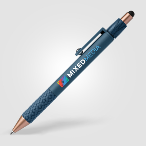 Stylo déstressant publicitaire bleu marine avec marquage quadri sur le corps. Stylo déstressant publicitaire bleu marine avec marquage quadri sur le corps.