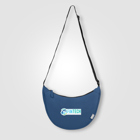 Sac bandoulière bleu marine avec marquage quadri visible sur l’avant. Sac bandoulière bleu marine avec marquage quadri visible sur l’avant.