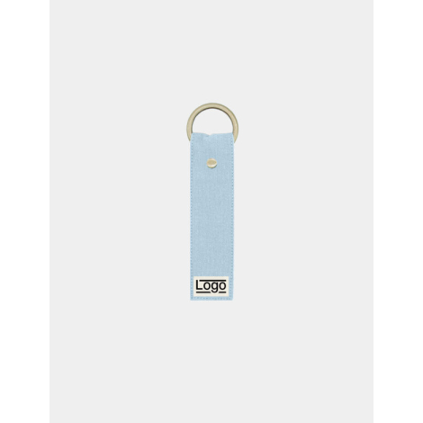 Porte-clés azur avec anneau doré et rivet central, marquage en bas