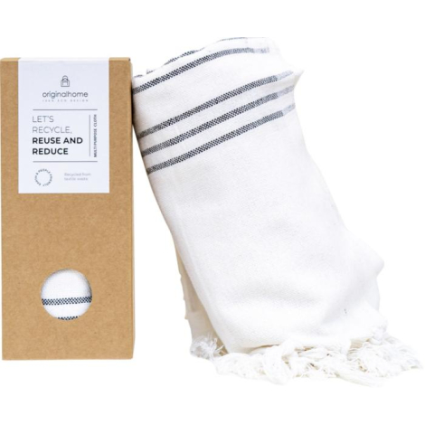 Fouta recyclée roulée en coloris blanc, accompagnée de son coffret cadeau cartonné avec ouverture circulaire laissant apparaître