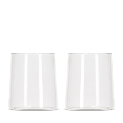 Deux verres en borosilicate présentés de face sous un autre angle, montrant une silhouette droite et un rebord fin, sans marquag