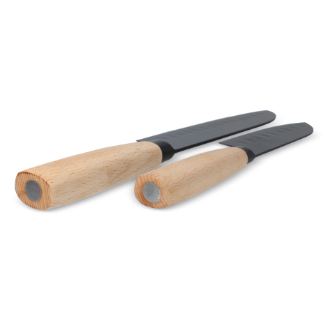 Vue rapprochée des extrémités des manches en bois avec embouts métalliques orientés vers l’avant, sans marquage apparent.