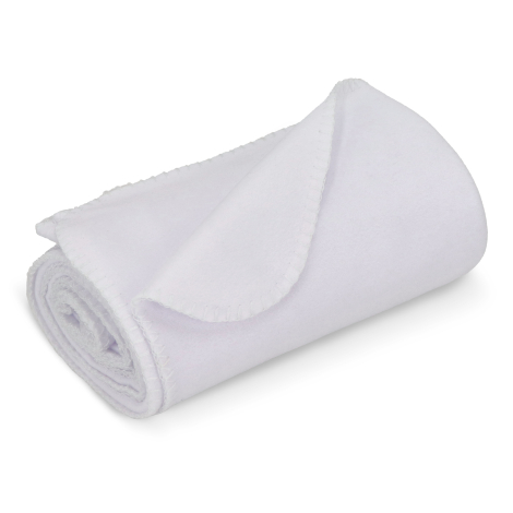 Couverture blanche roulée montrant la texture polaire et les bords surpiqués, sans personnalisation visible.