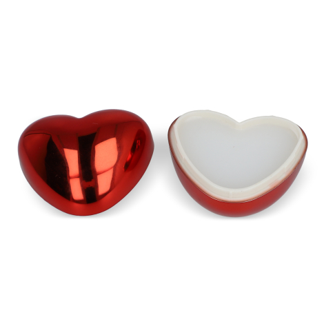 Vue de deux étuis cœur 3D, l’un fermé et l’autre ouvert laissant apparaître le baume, sans personnalisation visible sur ces vers