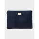 Housse ordinateur personnalisable en velours coton bio foncé format S 13 pouces sans marquage apparent, vue de face.