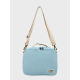 Sac isotherme bleu clair vu de face avec bandoulière réglable et étiquette avec marquage visible Sac isotherme bleu clair vu de face avec bandoulière réglable et étiquette avec marquage visible