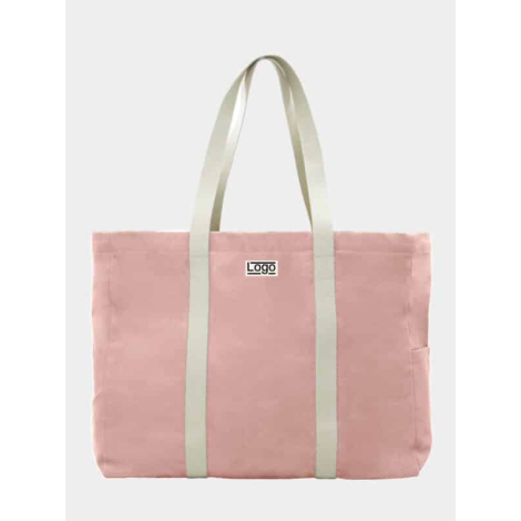 Sac de plage saumon vu de face avec étiquette et marquage visible, poche latérale apparente