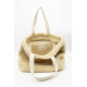 Sac boat en moumoute présenté ouvert de face, intérieur doublé visible, sans marquage extérieur apparent. Sac boat en moumoute présenté ouvert de face, intérieur doublé visible, sans marquage extérieur apparent.