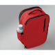 En perspective sur fond clair, le sac à dos est vu de face et de côté avec une poche latérale accueillant une bouteille, sans pe En perspective sur fond clair, le sac à dos est vu de face et de côté avec une poche latérale accueillant une bouteille, sans pe