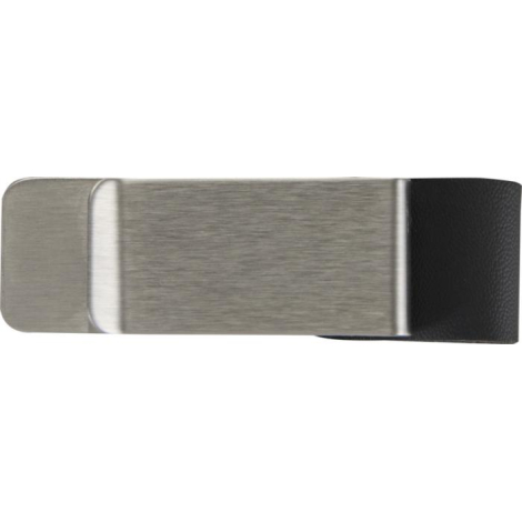 Gros plan sur la surface plane de la pince en acier inoxydable, présentée sans marquage apparent.