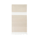 Fouta beige présentée à plat sur fond blanc avec bande horizontale blanche et franges sur un côté, sans personnalisation visible