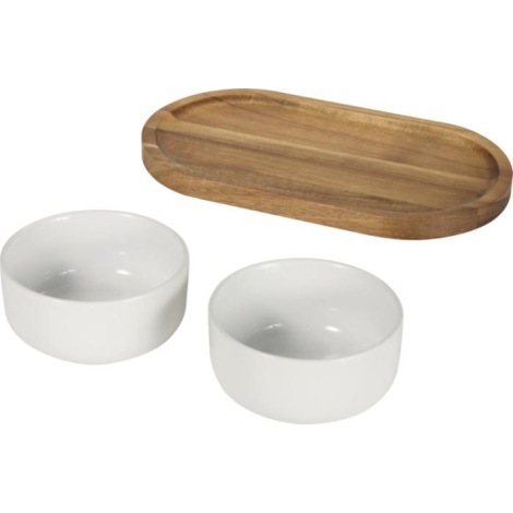 Deux bols en céramique blanche placés à côté d’un plateau en bois d’acacia, présentés sans marquage visible.