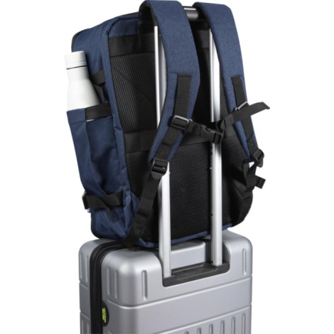 Vue arrière d’un sac cabine bleu fixé sur la poignée télescopique d’une valise, montrant les bretelles et le panneau dorsal, san