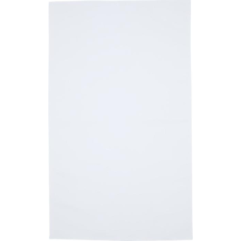 Surface de serviette gris clair montrant un tissu microfibre lisse sans motif, présentée sans marquage apparent.