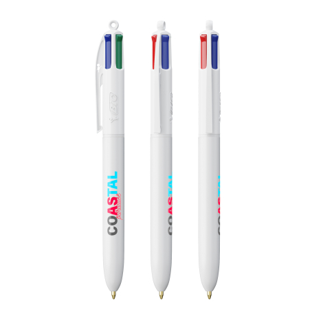 Trois stylos BIC 4 Couleurs ECO blancs alignés avec boutons de couleur en haut et personnalisation visible sur le corps du stylo