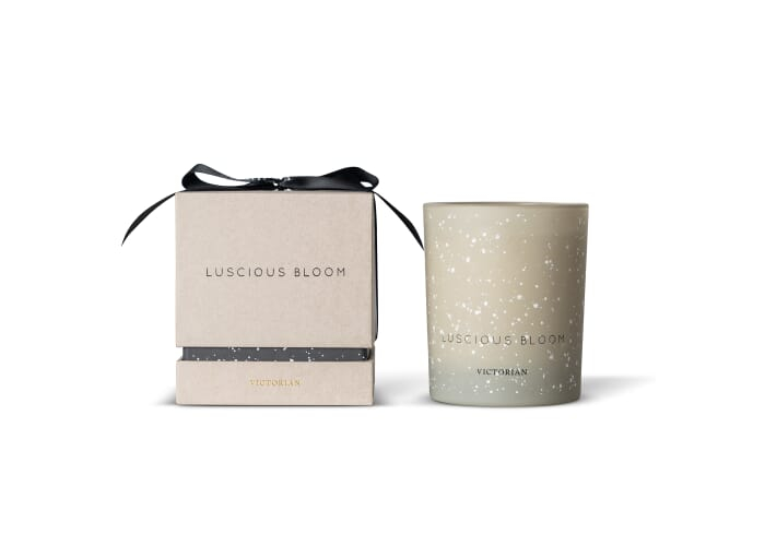 Bougie personnalisée Luscious Bloom Victorian Blanc