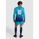 Homme vu de dos portant une tenue de sport à manches longues, avec un marquage composé d’un nom et d’un numéro centré sur un fon Homme vu de dos portant une tenue de sport à manches longues, avec un marquage composé d’un nom et d’un numéro centré sur un fon