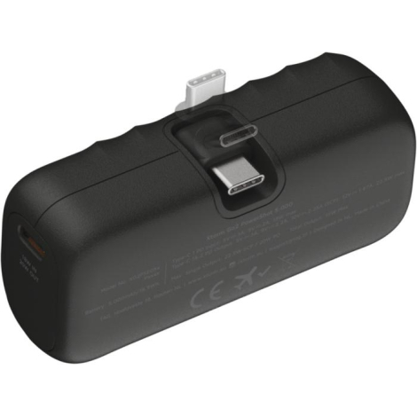 Gros plan sur connecteur intégré et port USB-C de la batterie, sans marquage visible.