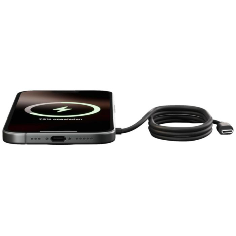 Chargeur sans fil utilisé avec smartphone en charge en situation, sans personnalisation visible sur le produit.