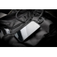 Tour de cou utilisé avec téléphone fixé à l’anneau sur un sac, sans marquage visible