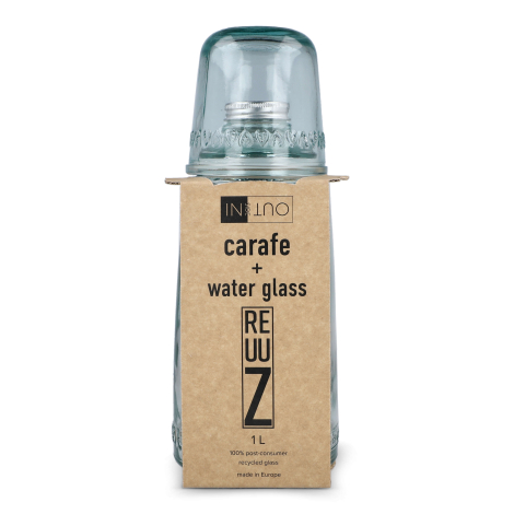 Packaging face avant de l’ensemble carafe et verre avec visuel produit imprimé, sans marquage apparent.
