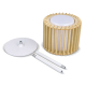 Lampe LED démontée avec abat-jour cylindrique en bois clair, base circulaire et éléments du pied séparés, sans marquage visible. Lampe LED démontée avec abat-jour cylindrique en bois clair, base circulaire et éléments du pied séparés, sans marquage visible.