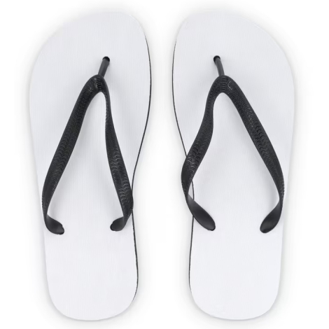 Vue du dessus de tongs blanches à brides noires, présentées sans marquage visible.