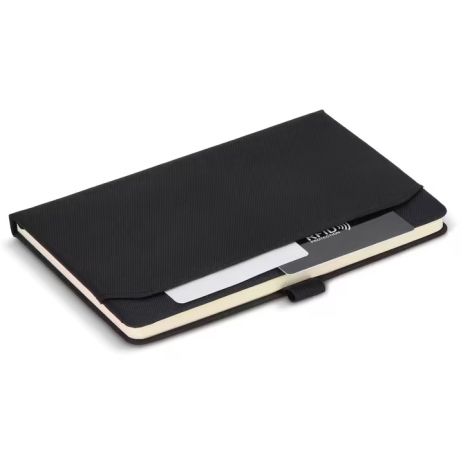 Carnet A5 présenté fermé avec le rabat ouvert, révélant une pochette intérieure destinée au rangement de cartes ou de documents,