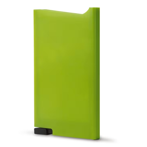 Porte-cartes bancaire RFID vert à 5 compartiments présenté fermé sur support, sans personnalisation visible sur la face avant de