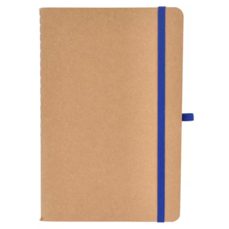 Vue de face d’un carnet en papier kraft avec fermeture élastique bleue et ruban marque-page coordonné, sans personnalisation vis