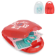 Trousse de premiers secours rouge entrouverte avec plusieurs accessoires médicaux visibles à l’intérieur et personnalisation sur Trousse de premiers secours rouge entrouverte avec plusieurs accessoires médicaux visibles à l’intérieur et personnalisation sur