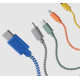 Câble tressé présenté en gros plan avec plusieurs connecteurs USB-C visibles dans différents coloris bleu, gris, vert, orange et Câble tressé présenté en gros plan avec plusieurs connecteurs USB-C visibles dans différents coloris bleu, gris, vert, orange et