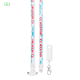 Lanyard vu de face avec impression bleu clair et texte rouge répété sur toute la longueur avec personnalisation visible Lanyard vu de face avec impression bleu clair et texte rouge répété sur toute la longueur avec personnalisation visible